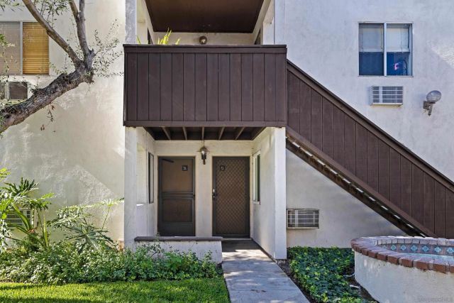 1389 Caminito Gabaldon A, San Diego, CA 92108