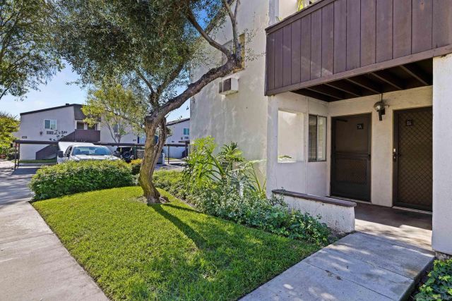 1389 Caminito Gabaldon A, San Diego, CA 92108