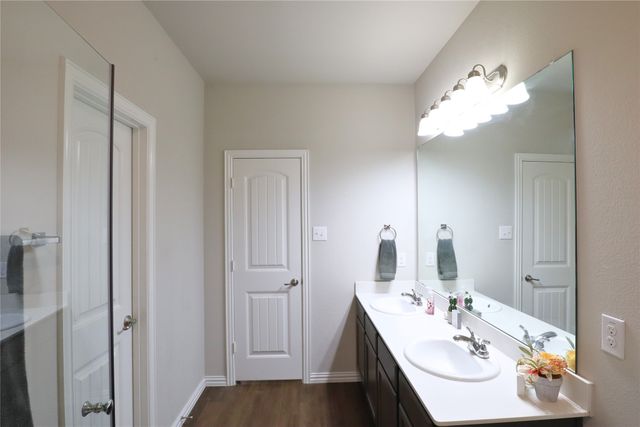106 Cornell Avenue, Farmersville, TX 75442
