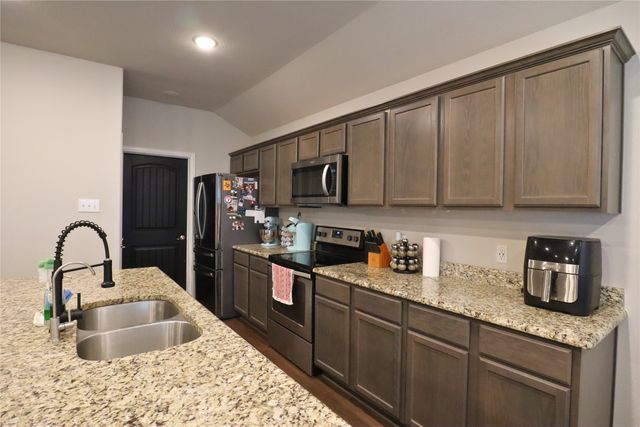 106 Cornell Avenue, Farmersville, TX 75442