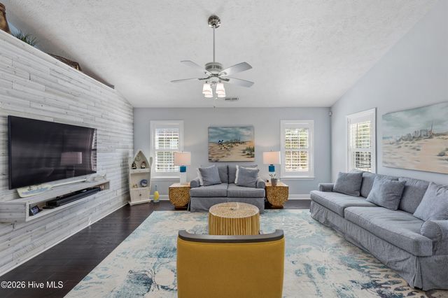 709 Ocracoke Drive, Wilmington, NC 28412