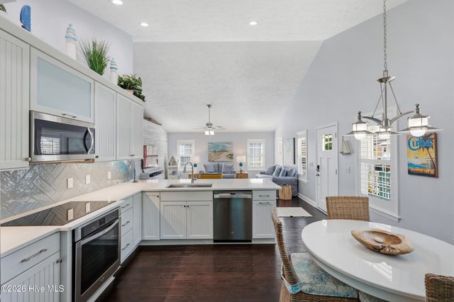 709 Ocracoke Drive, Wilmington, NC 28412