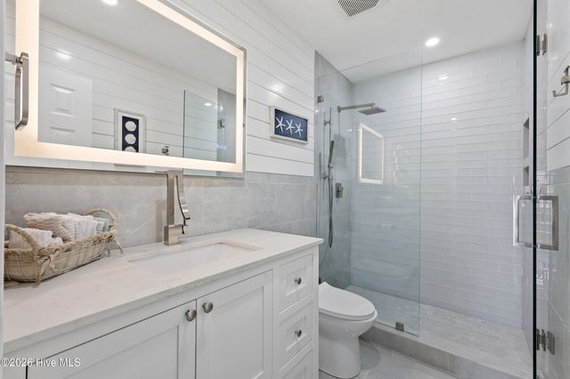709 Ocracoke Drive, Wilmington, NC 28412