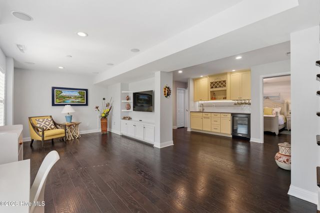 709 Ocracoke Drive, Wilmington, NC 28412