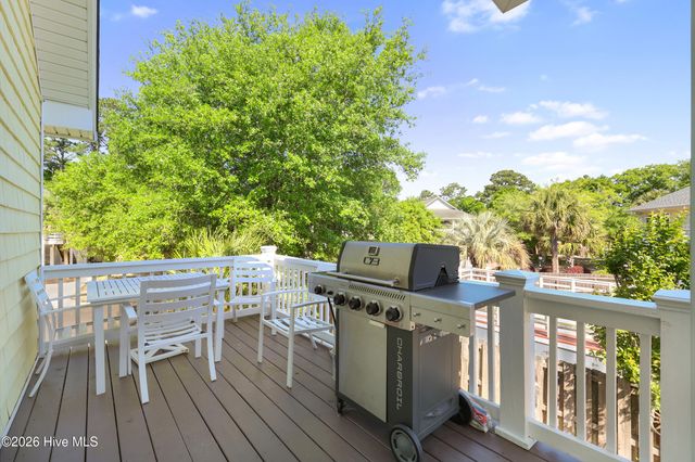 709 Ocracoke Drive, Wilmington, NC 28412