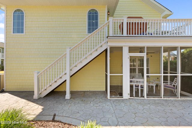 709 Ocracoke Drive, Wilmington, NC 28412