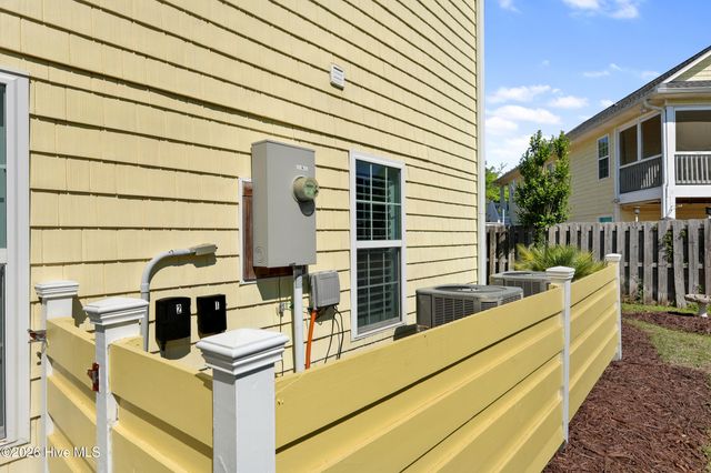 709 Ocracoke Drive, Wilmington, NC 28412