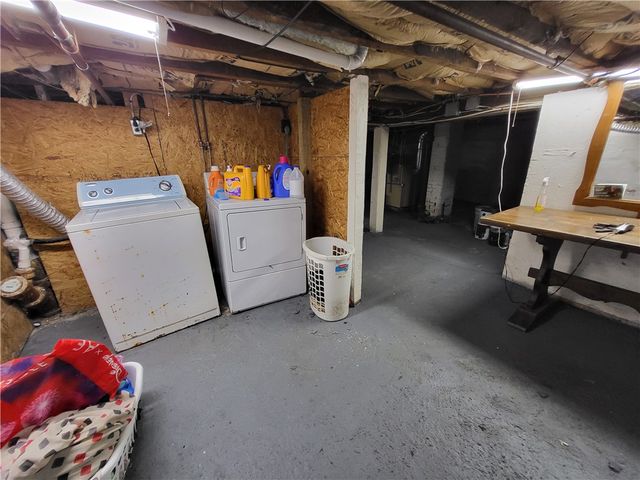 168 3rd Avenue, Woonsocket, RI 02895