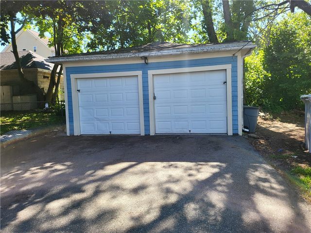 168 3rd Avenue, Woonsocket, RI 02895