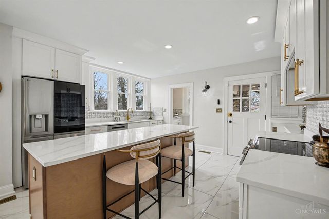 740 N Fred Shuttlesworth Circle, Cincinnati, OH 45229