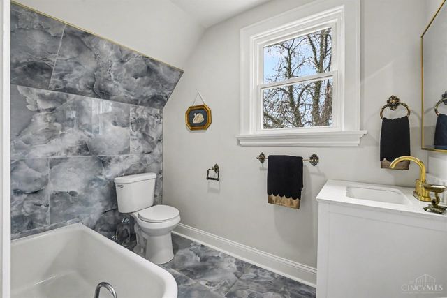 740 N Fred Shuttlesworth Circle, Cincinnati, OH 45229