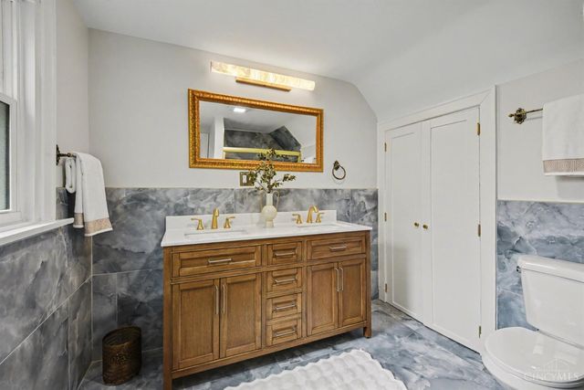 740 N Fred Shuttlesworth Circle, Cincinnati, OH 45229