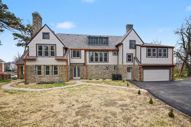 740 N Fred Shuttlesworth Circle, Cincinnati, OH 45229