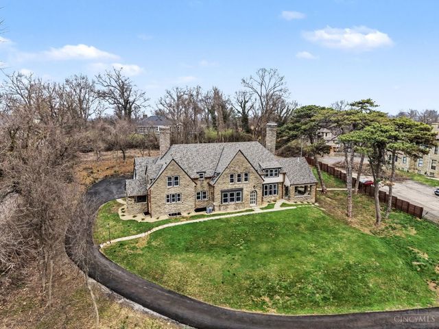 740 N Fred Shuttlesworth Circle, Cincinnati, OH 45229