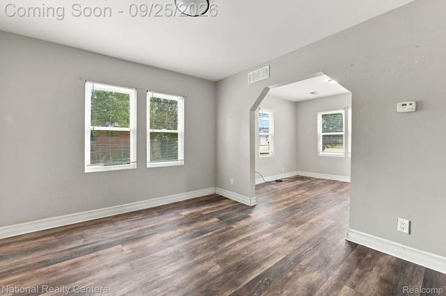 19559 E 14 Mile Road, Clinton Charter Township, MI 48035