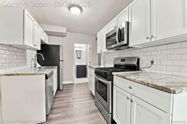 19559 E 14 Mile Road, Clinton Charter Township, MI 48035