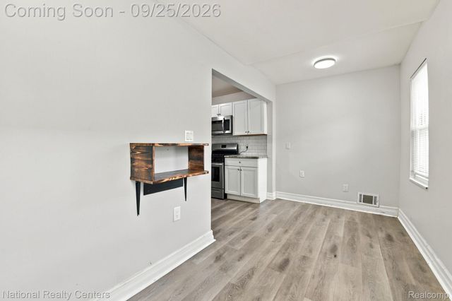 19559 E 14 Mile Road, Clinton Charter Township, MI 48035