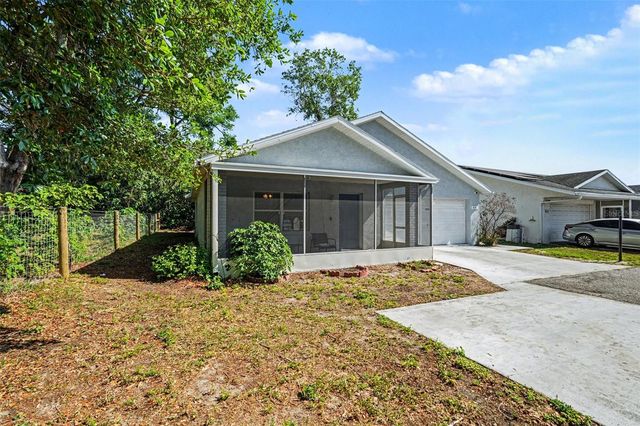 4745 SILVER CIRCLE, Zephyrhills, FL 33541