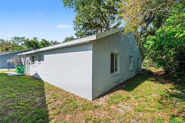 4745 SILVER CIRCLE, Zephyrhills, FL 33541