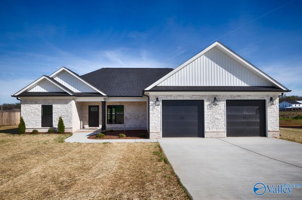 15091 Evans Road, Athens, AL 35611