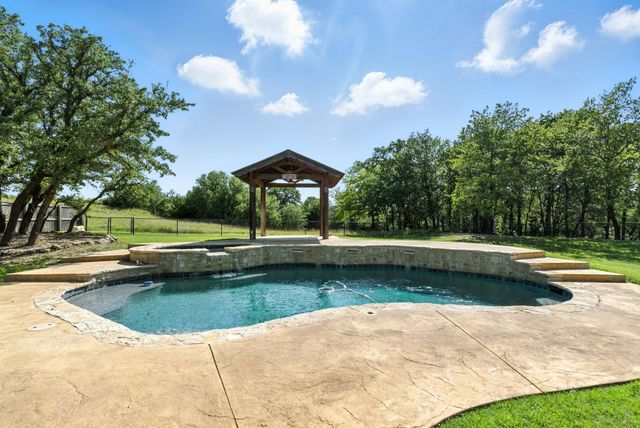 221 Arapahoe Ridge, Weatherford, TX 76087