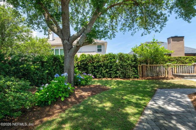 329 N SEA LAKE Lane, Ponte Vedra Beach, FL 32082