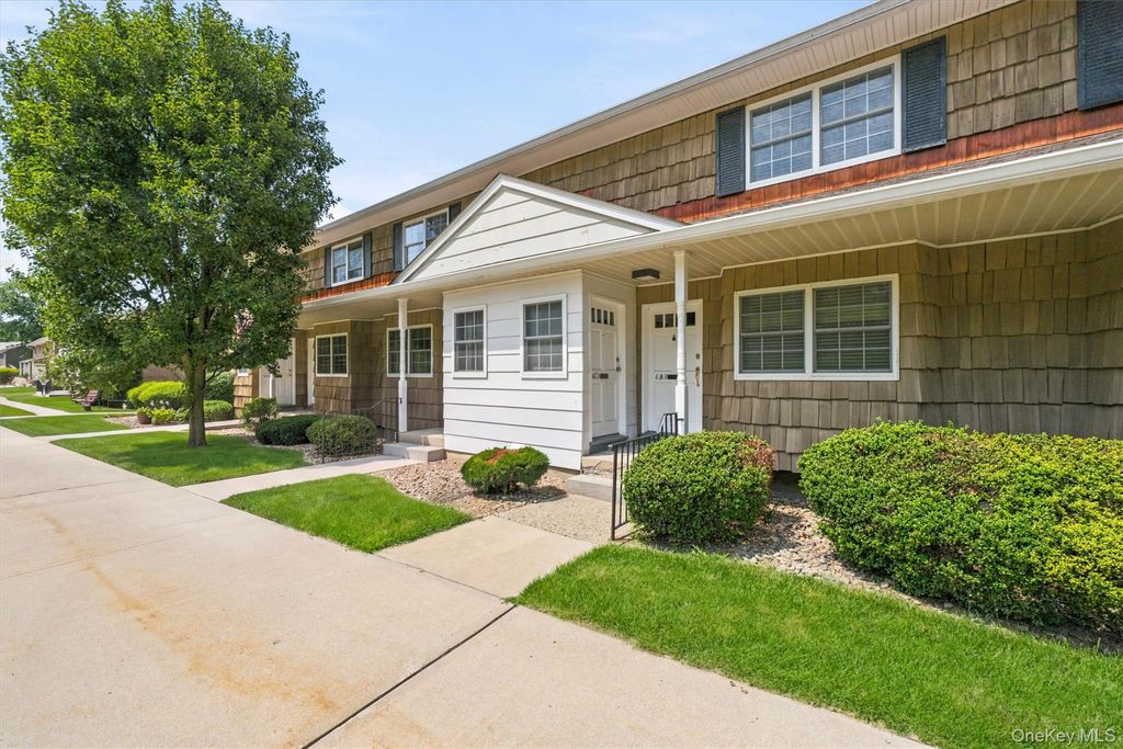 1840 Crompond Road 6C3, Peekskill, NY 10566