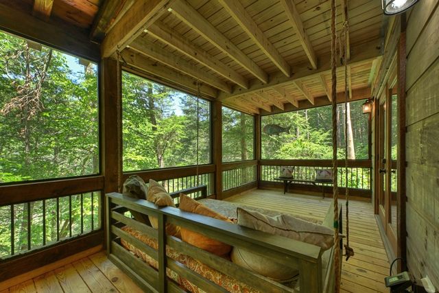 510 Gallery Court, Ellijay, GA 30540