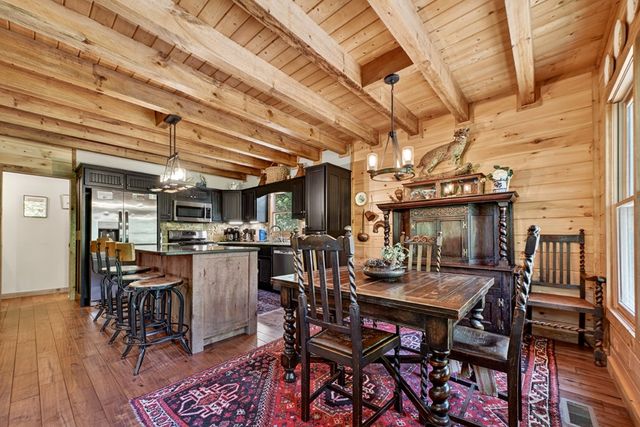510 Gallery Court, Ellijay, GA 30540