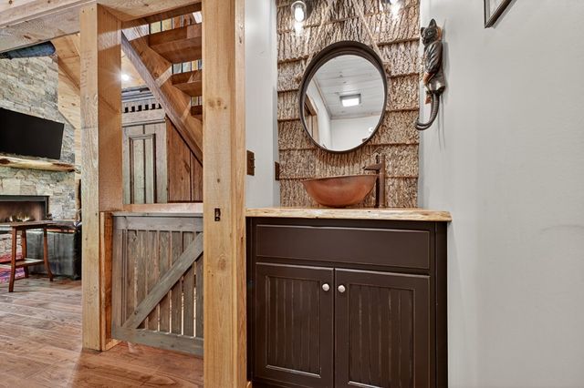 510 Gallery Court, Ellijay, GA 30540