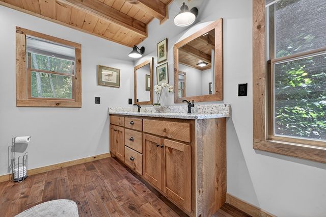510 Gallery Court, Ellijay, GA 30540