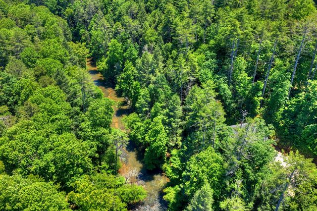 510 Gallery Court, Ellijay, GA 30540
