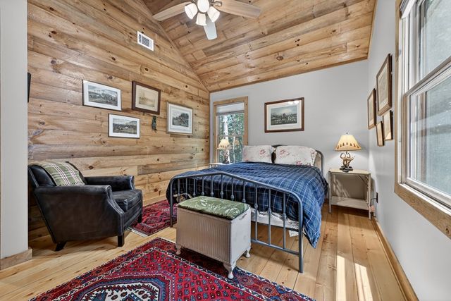 510 Gallery Court, Ellijay, GA 30540