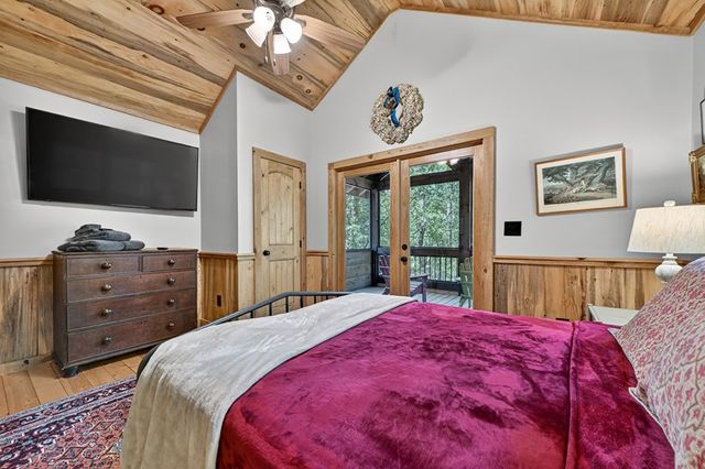 510 Gallery Court, Ellijay, GA 30540