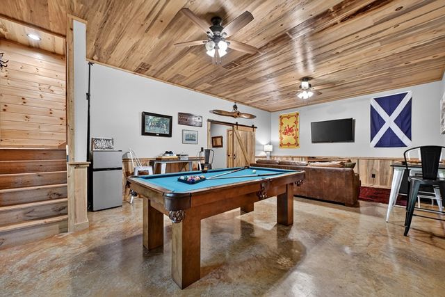 510 Gallery Court, Ellijay, GA 30540