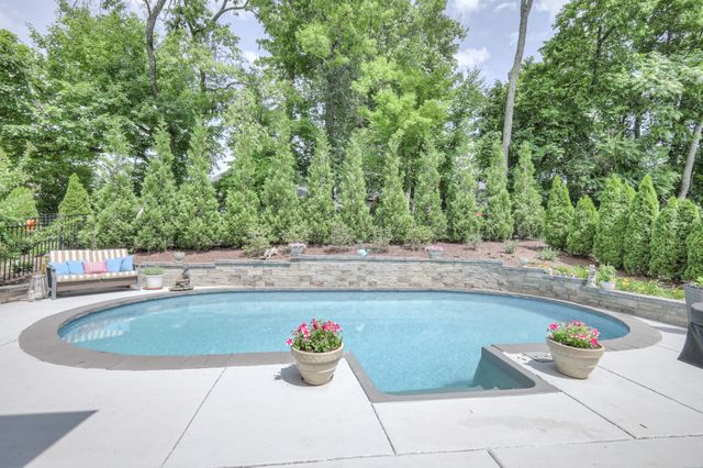 2600 Bramblewood Ln, Thompsons Station, TN 37179
