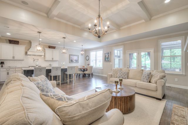 2600 Bramblewood Ln, Thompsons Station, TN 37179