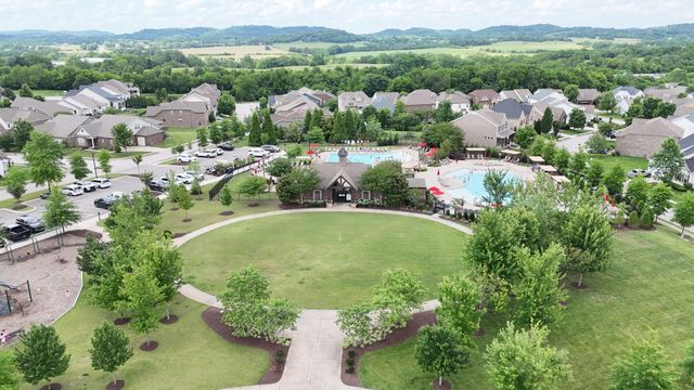 2600 Bramblewood Ln, Thompsons Station, TN 37179