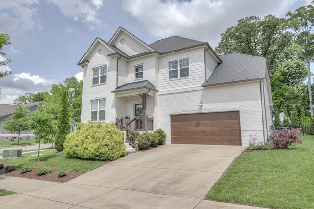 2600 Bramblewood Ln, Thompsons Station, TN 37179