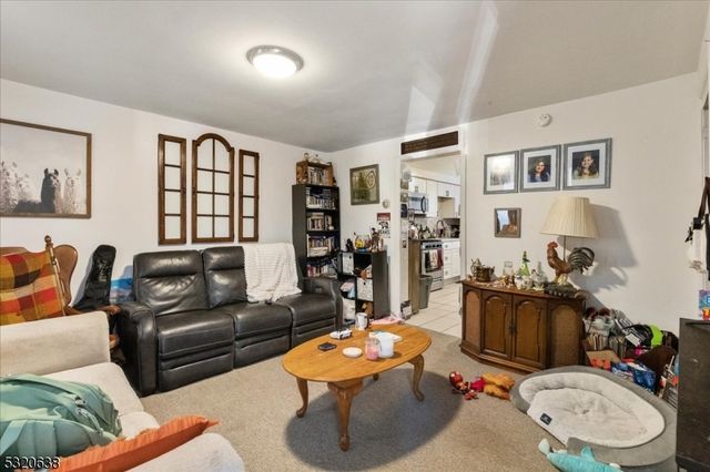 31 Arch St, High Bridge Boro, NJ 08829