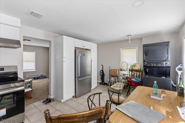 31 Arch St, High Bridge Boro, NJ 08829