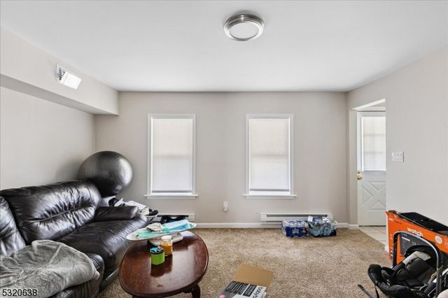 31 Arch St, High Bridge Boro, NJ 08829