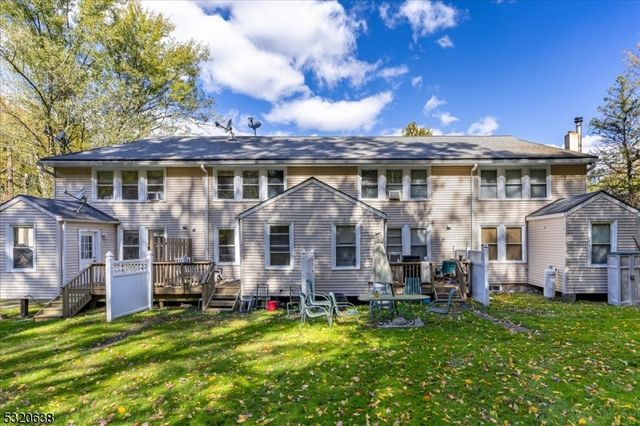 31 Arch St, High Bridge Boro, NJ 08829