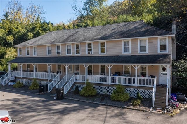 31 Arch St, High Bridge Boro, NJ 08829