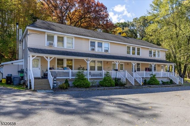 31 Arch St, High Bridge Boro, NJ 08829