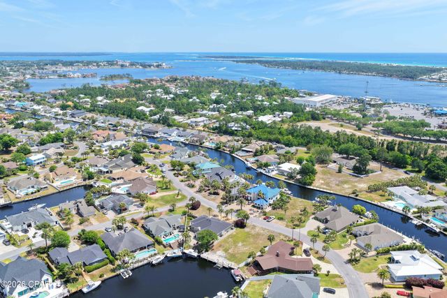 1420 Trout Drive, Panama City, FL 32408