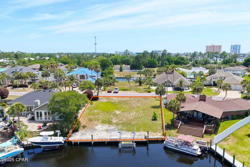 1420 Trout Drive, Panama City, FL 32408
