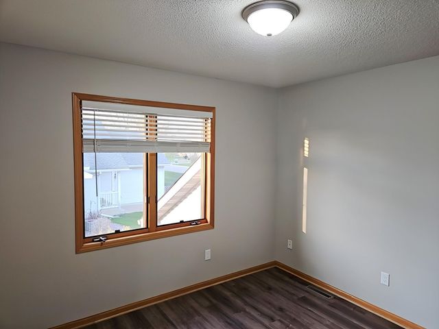 13788 Goldenrod Street NW, Andover, MN 55304