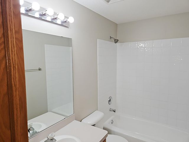 13788 Goldenrod Street NW, Andover, MN 55304