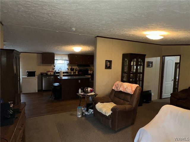 577 James Road, Gordo, AL 35466